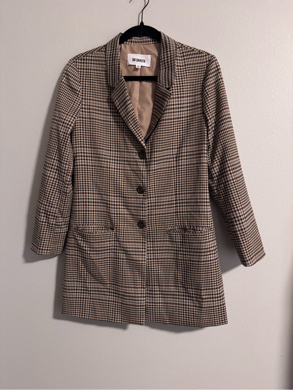 BB Dakota Tan and Black Houndstooth Blazer Jacket